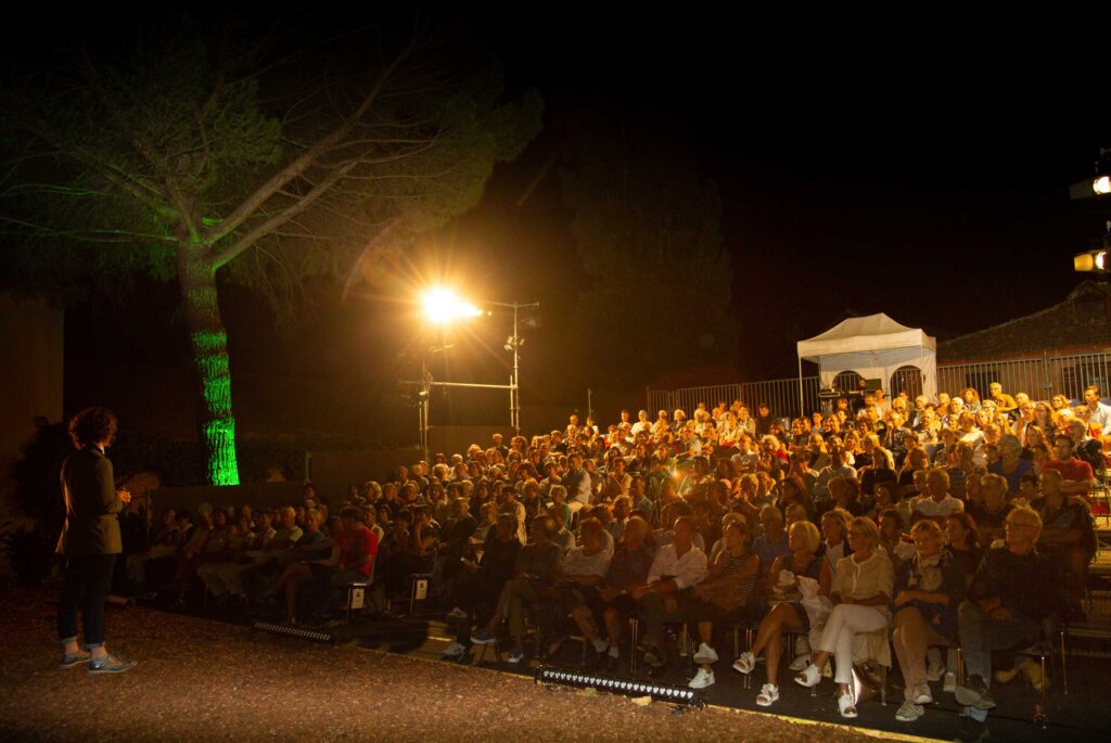 Meraner Festspiele 2018 - Die Erbinnen von Luis Zagler - Foto Riki Gelf_29A3690 Die Erbinnen 2018